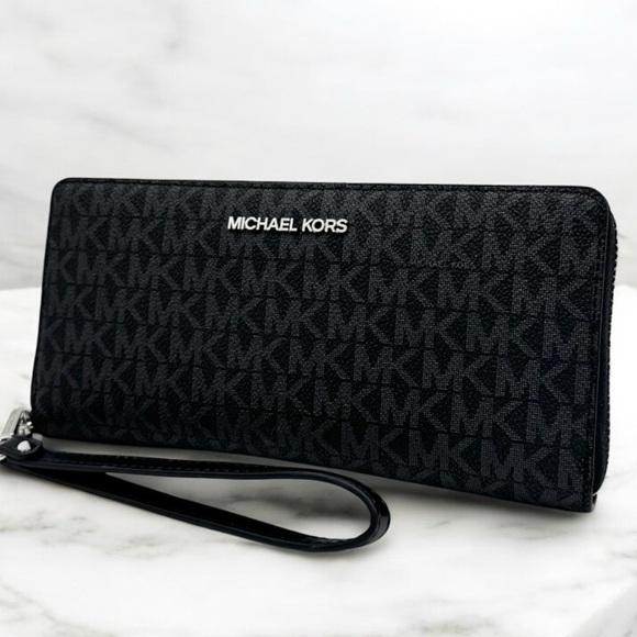 Michael Kors Large Continental Wallet Wristlet Black Signature - Picture 1 of 8